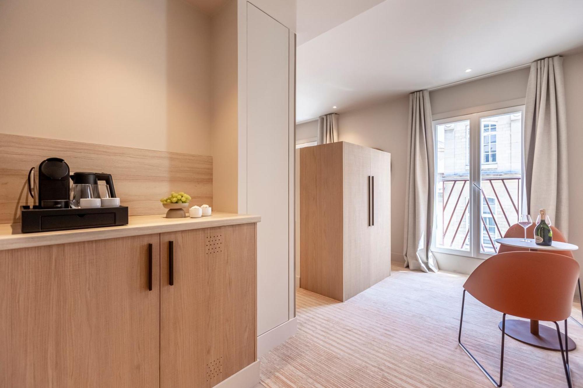 Suite Fl By Sweett Paris Exterior photo